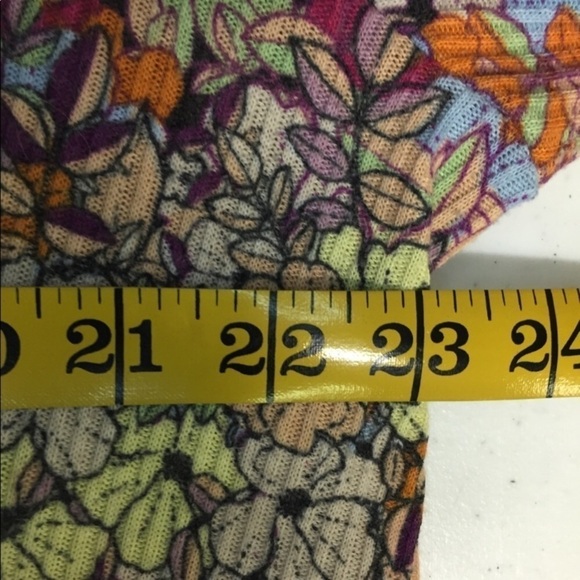 Lularoe Floral Ribbed Sarah Duster Cardigan - Picture 4 of 5